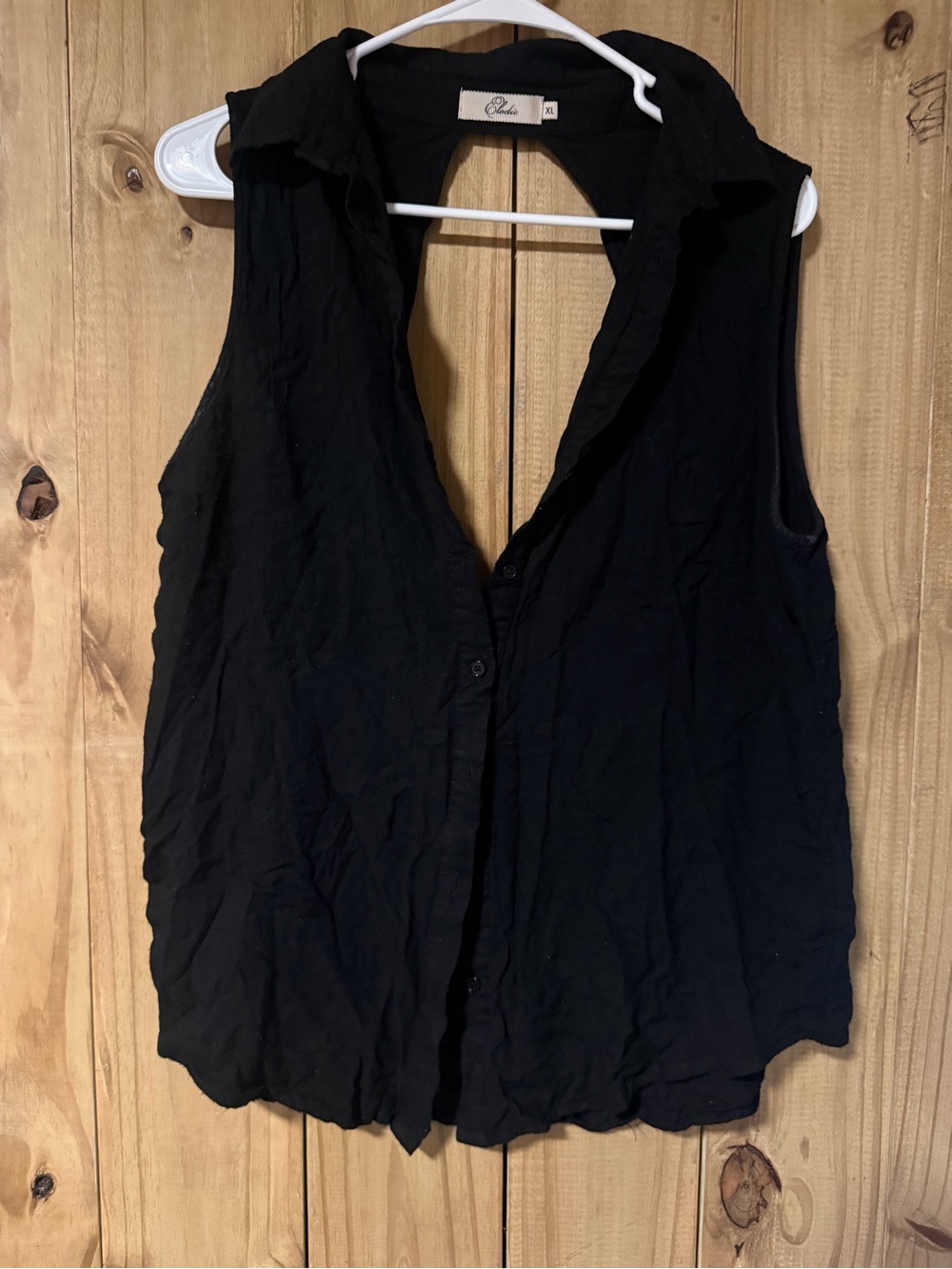 Elodie Black Sleeveless Button-Down Shirt